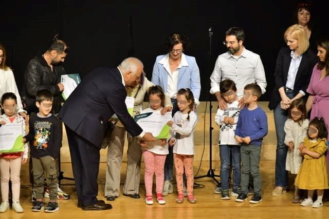 Ένα-δάσος-210-δέντρων,-έσωσαν-φέτος-οι-μαθητές-του-δήμου-Παλλήνης-ανακυκλώνοντας-22-τόνους-υλικών