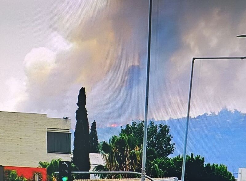 Φωτιά-στα-Γλυκά-Νερά-–-Κινητοποίηση-επίγειων-και-εναέριων-μέσων-(φωτο)-–-anattica